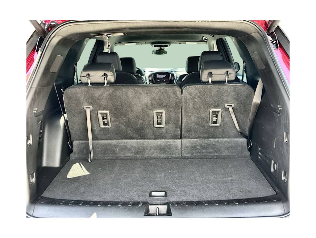 Thumbnail: 2023 Chevrolet Traverse - 16