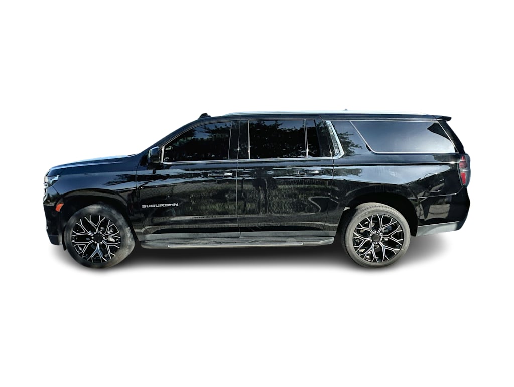 Thumbnail: 2023 Chevrolet Suburban - 3