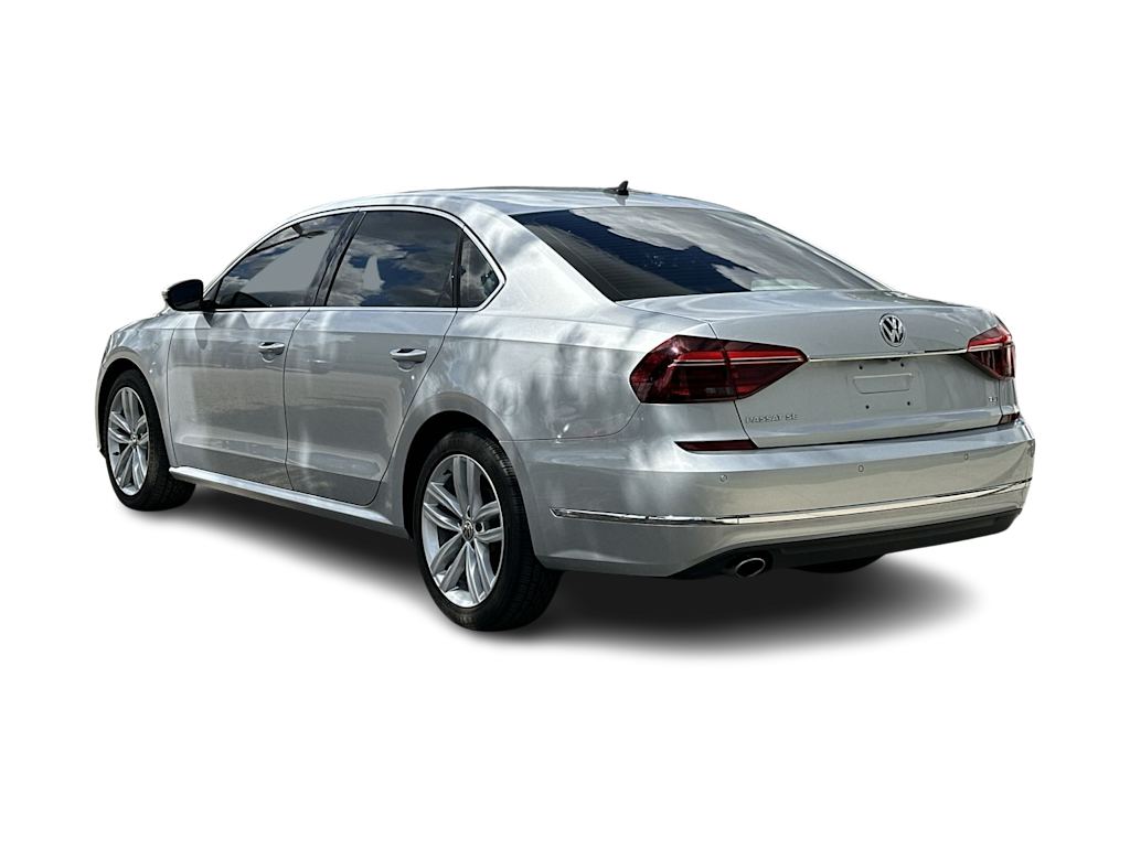 Thumbnail: 2018 Volkswagen Passat - 4