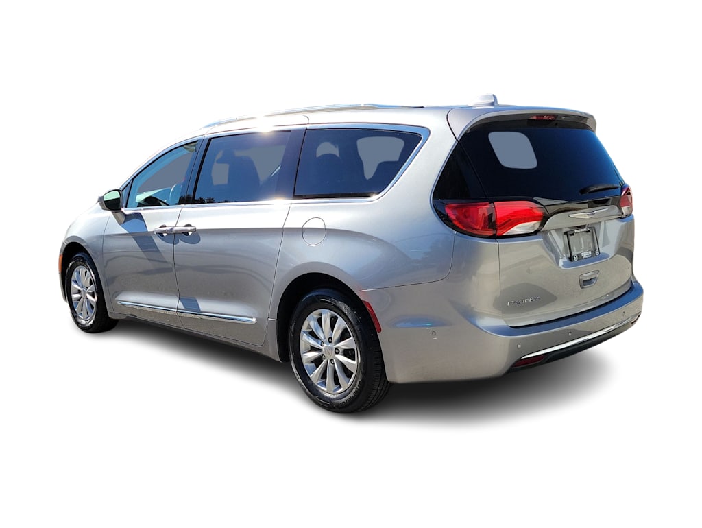 2018 Chrysler Pacifica Touring L 4