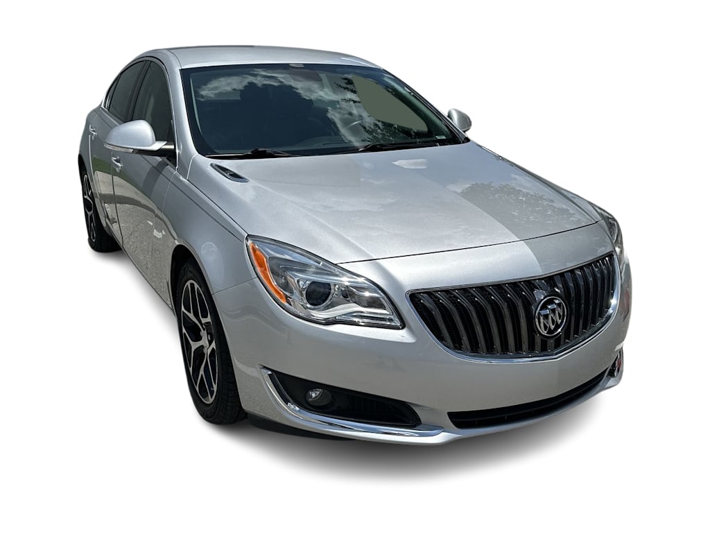Thumbnail: 2017 Buick Regal - 20