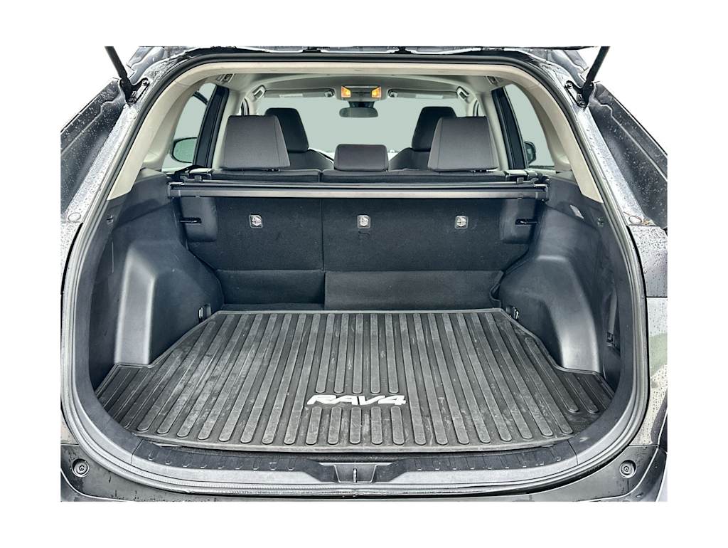 Thumbnail: 2021 Toyota RAV4 - 16