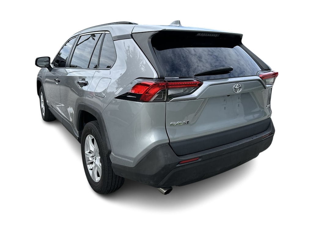 Thumbnail: 2021 Toyota RAV4 - 4