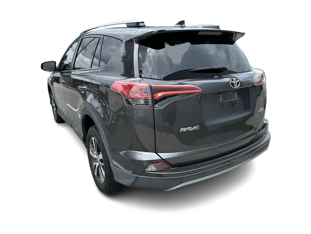 Thumbnail: 2018 Toyota RAV4 - 4