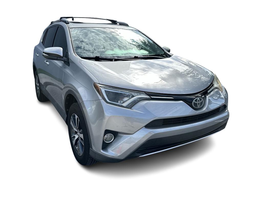 Thumbnail: 2018 Toyota RAV4 - 22