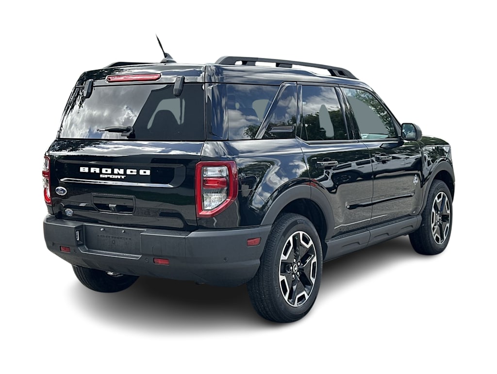 Thumbnail: 2023 Ford Bronco Sport - 20