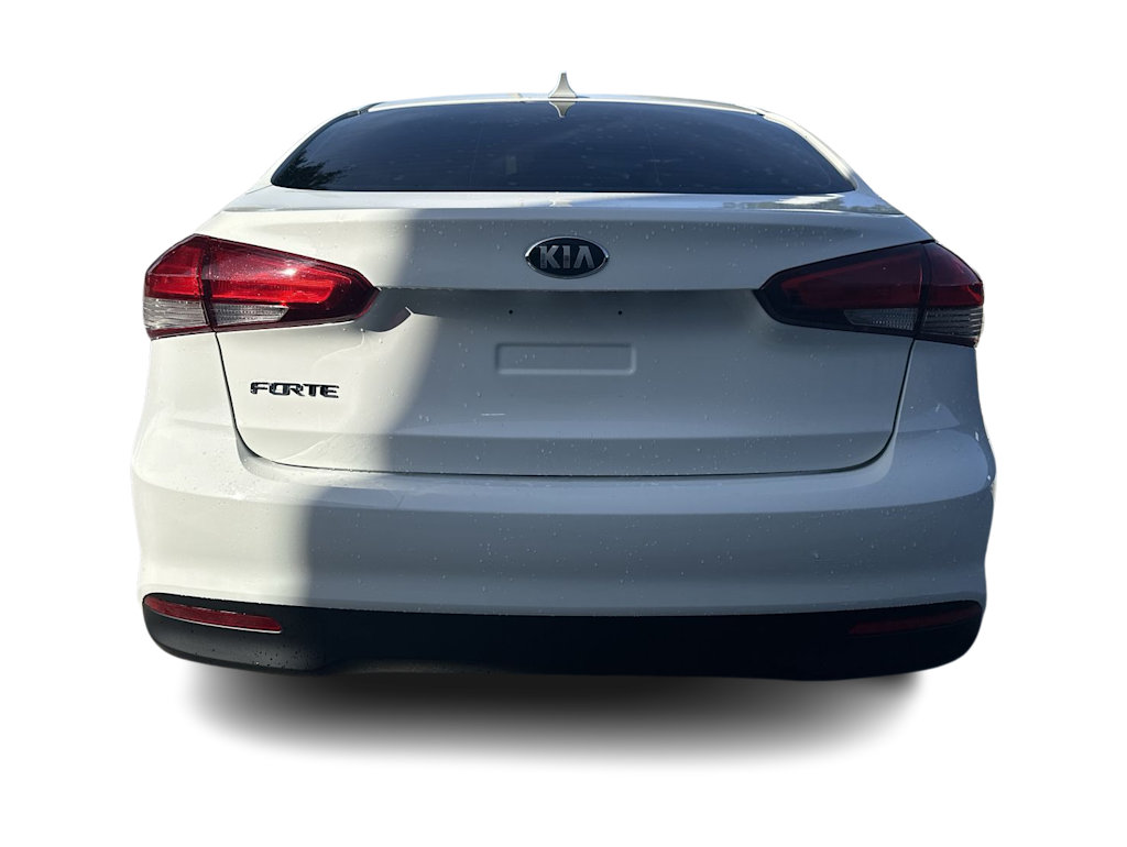 Thumbnail: 2017 Kia Forte - 5