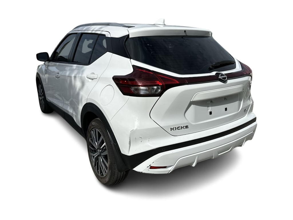 Thumbnail: 2023 Nissan Kicks - 4
