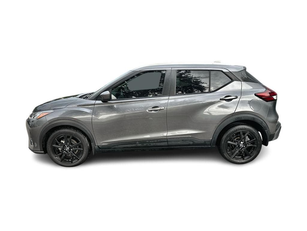 Thumbnail: 2022 Nissan Kicks - 3