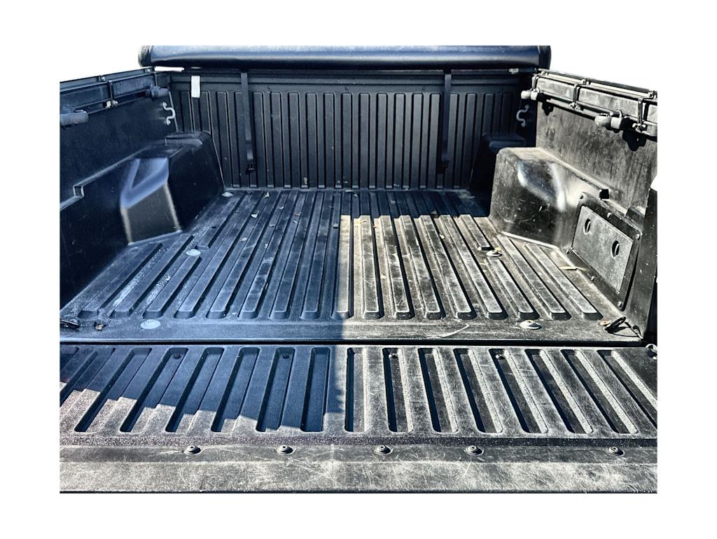 Thumbnail: 2023 Toyota Tacoma - 15