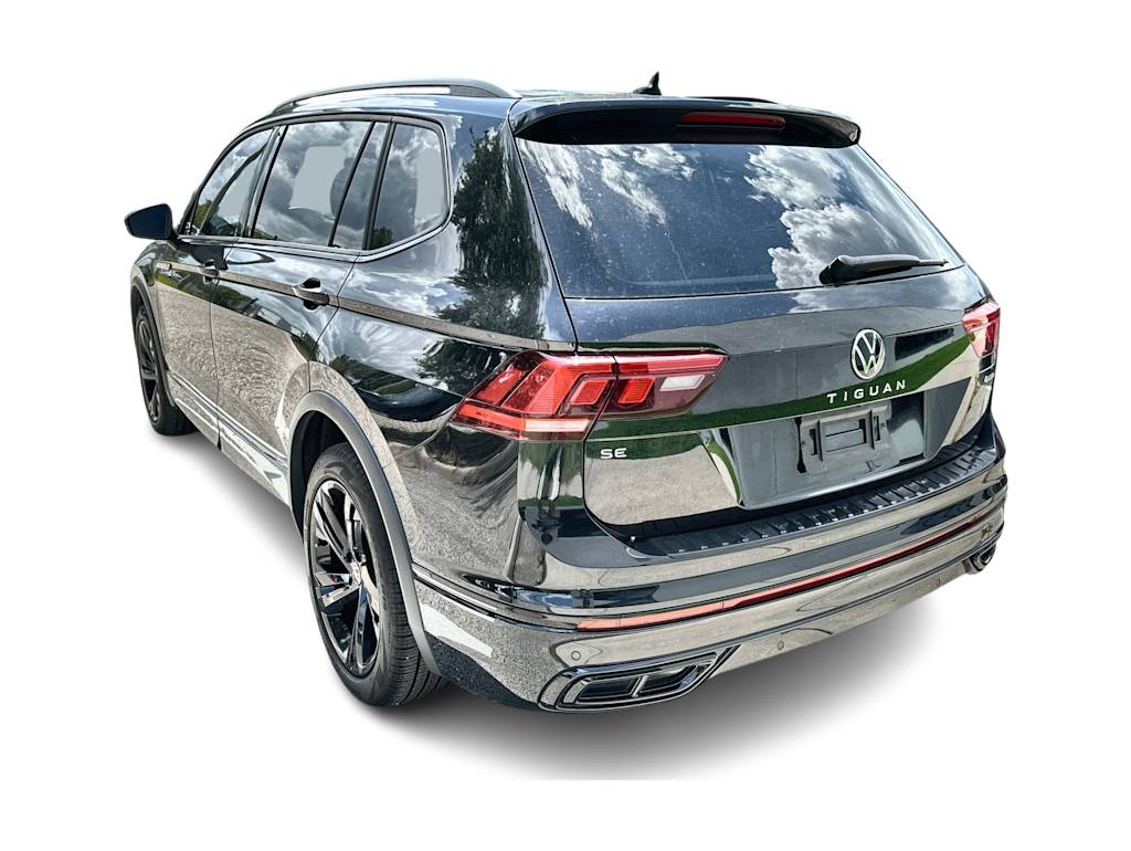 Thumbnail: 2024 Volkswagen Tiguan - 3