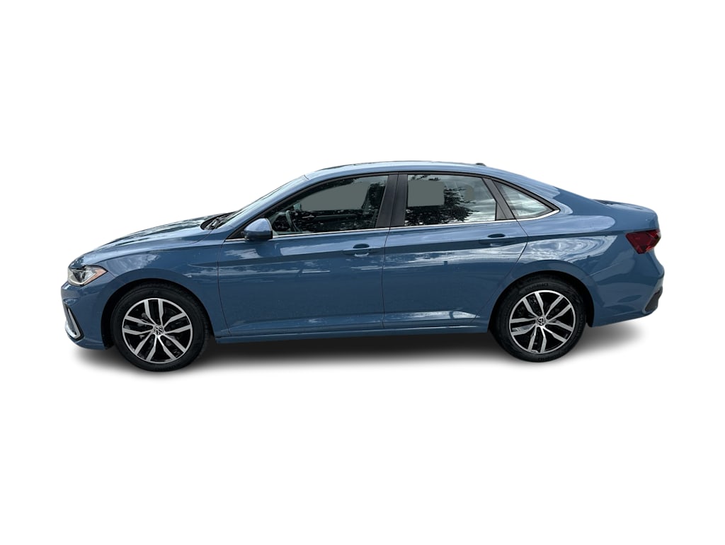 Thumbnail: 2025 Volkswagen Jetta - 3