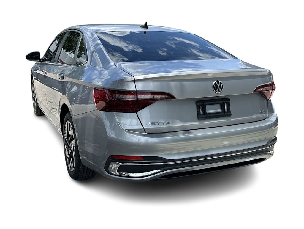 Thumbnail: 2022 Volkswagen Jetta - 3
