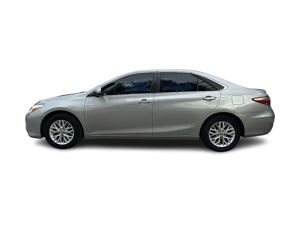 Thumbnail: 2016 Toyota Camry - 3