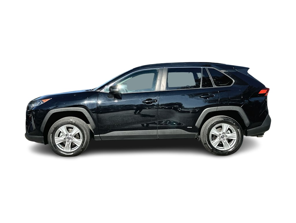 Thumbnail: 2021 Toyota RAV4 - 3
