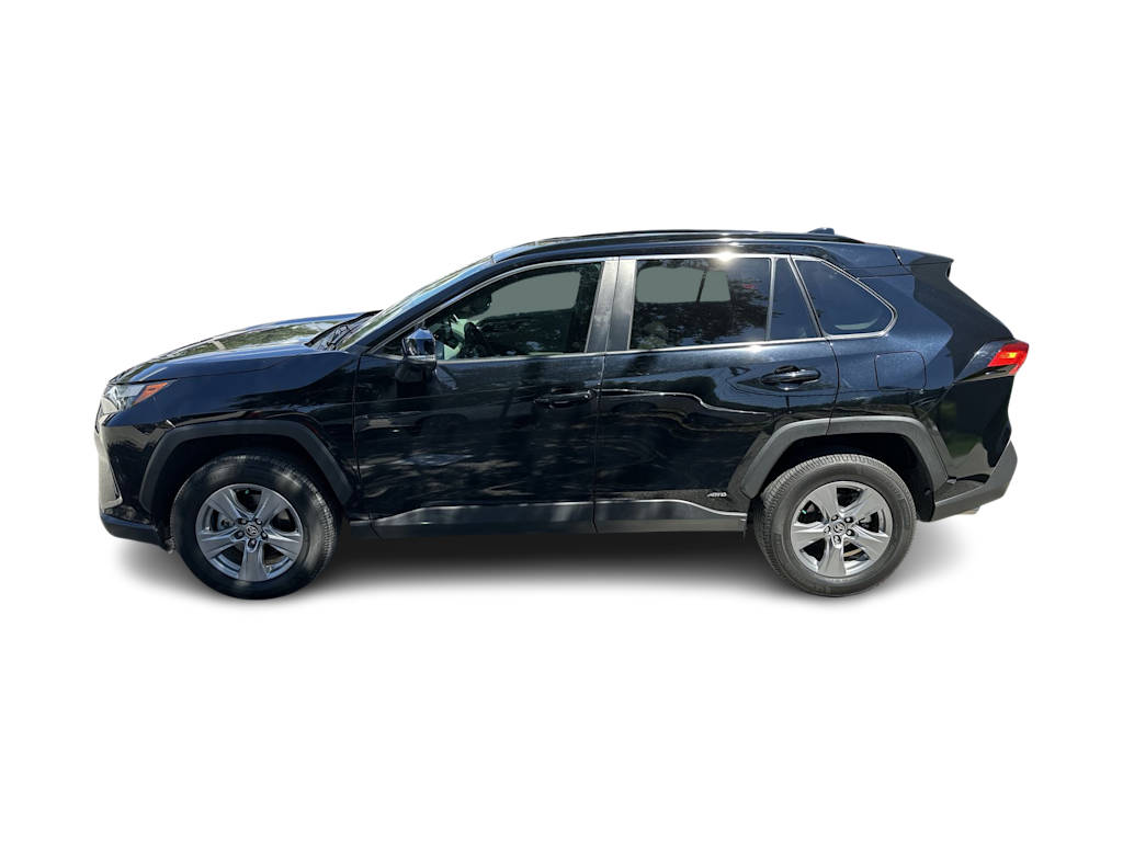 Thumbnail: 2022 Toyota RAV4 - 3