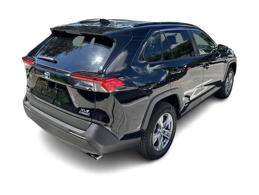 Thumbnail: 2022 Toyota RAV4 - 20