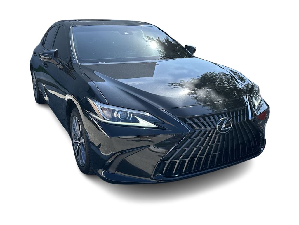 Thumbnail: 2022 Lexus ES - 20