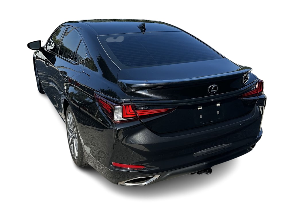 Thumbnail: 2022 Lexus ES - 3