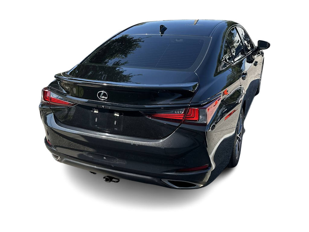 Thumbnail: 2022 Lexus ES - 18