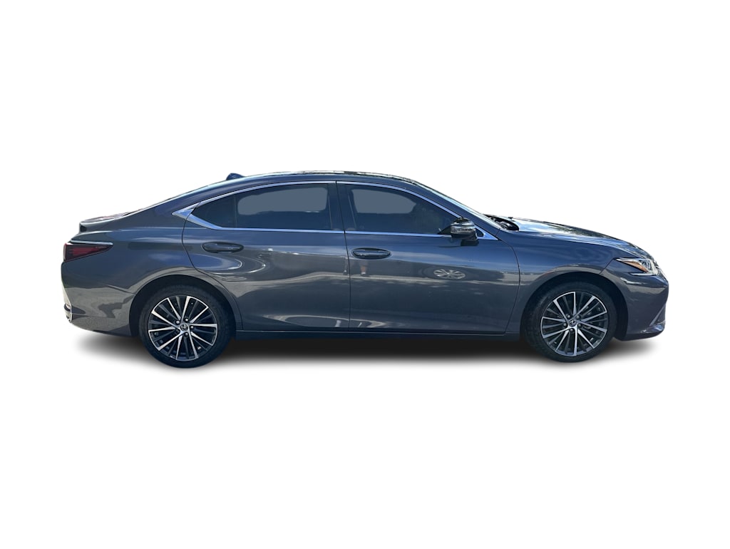 Thumbnail: 2023 Lexus ES - 21