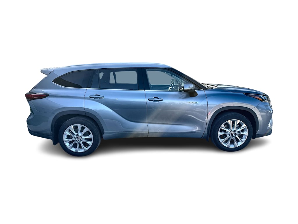 Thumbnail: 2021 Toyota Highlander - 22