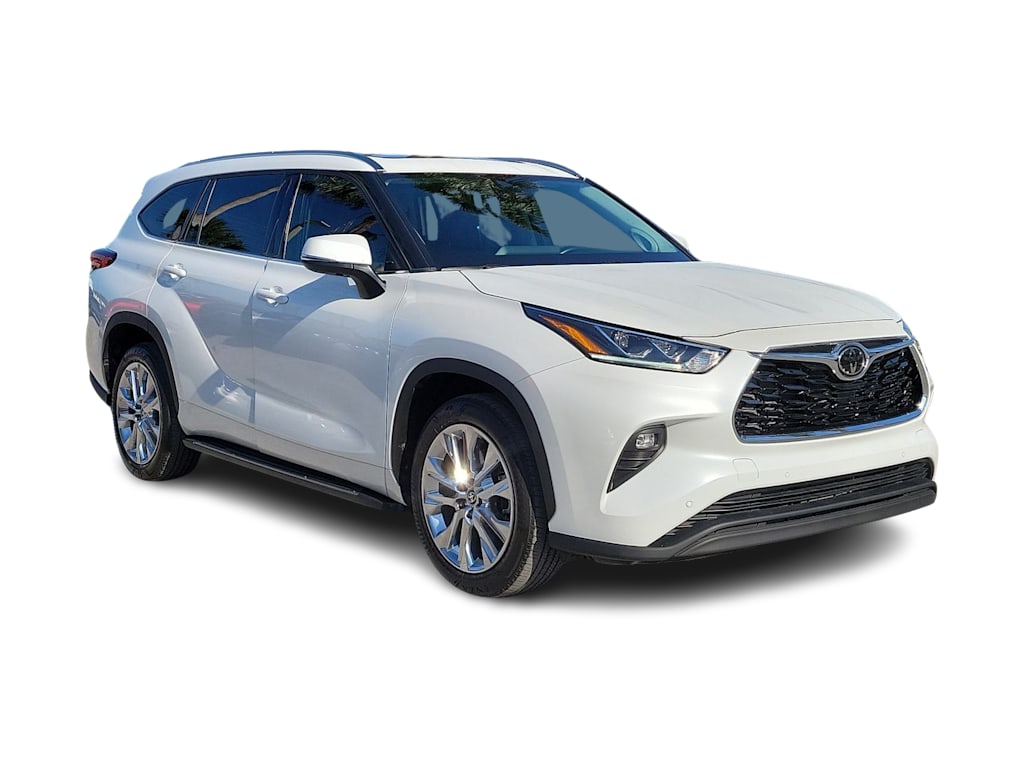 2023 Toyota Highlander Limited 17