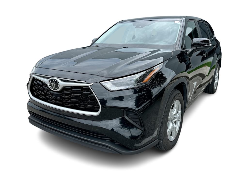 Thumbnail: 2023 Toyota Highlander - 5