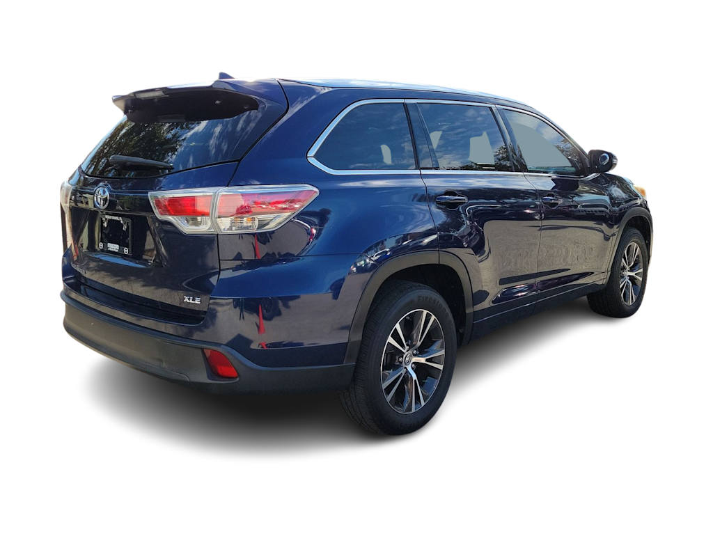 2016 Toyota Highlander XLE 17