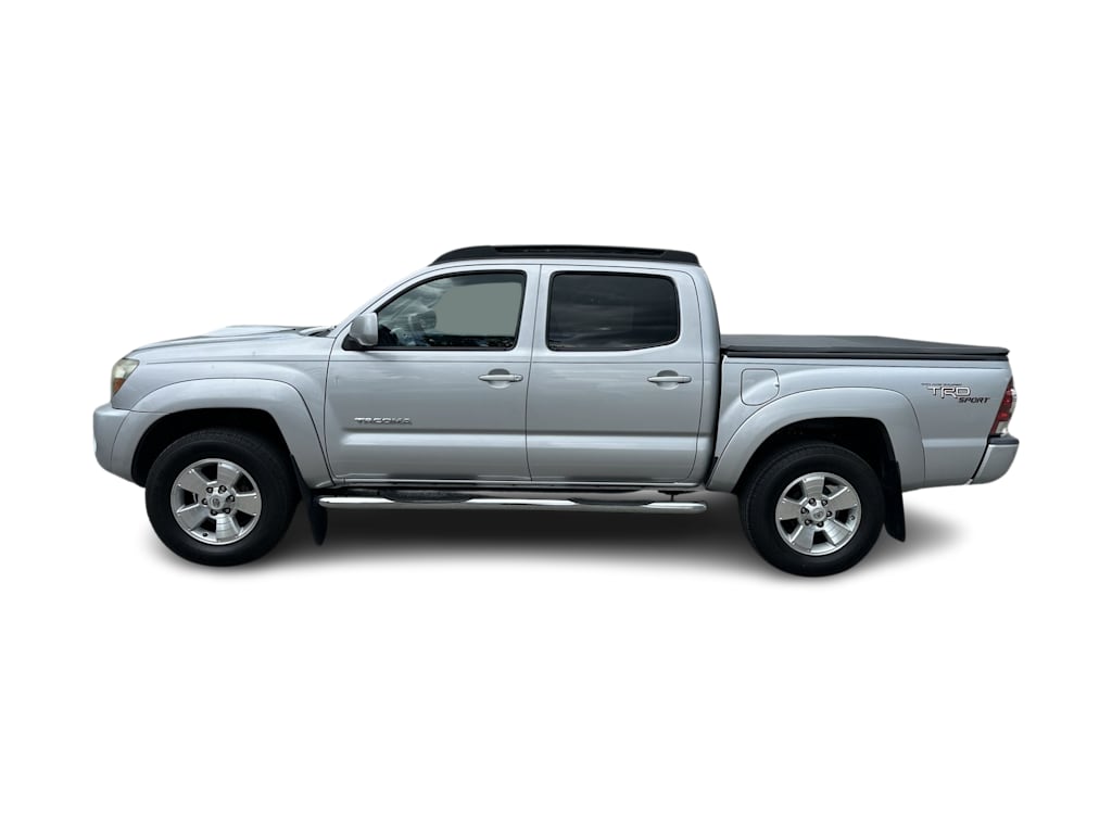 Thumbnail: 2010 Toyota Tacoma - 3
