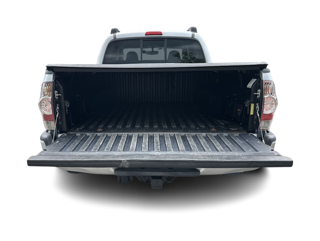Thumbnail: 2010 Toyota Tacoma - 16