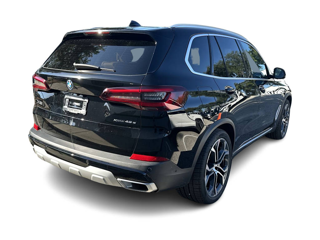 Thumbnail: 2023 BMW X5 - 17