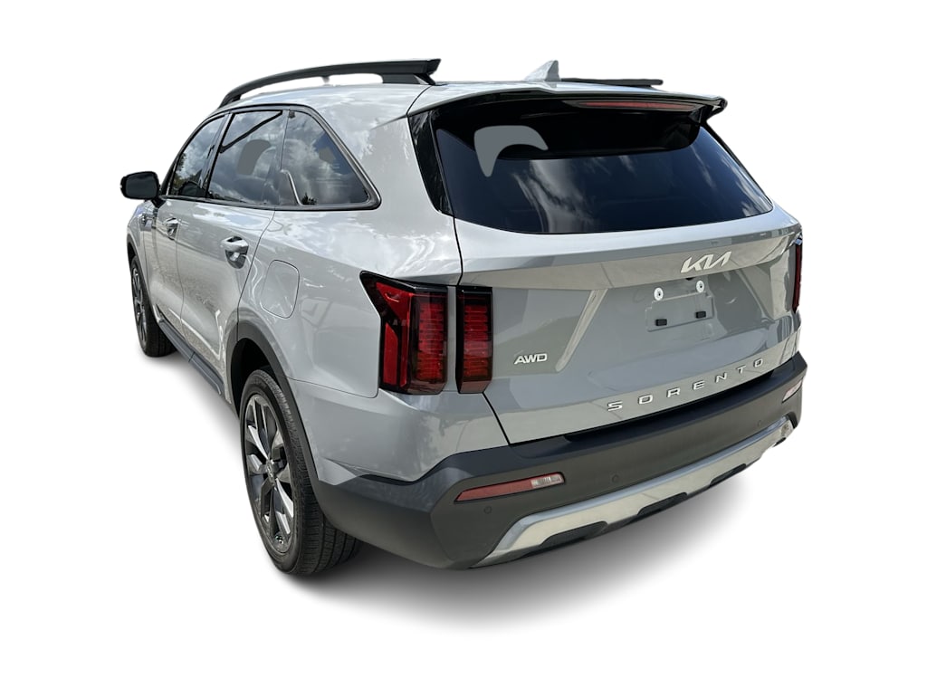 Thumbnail: 2022 Kia Sorento - 4