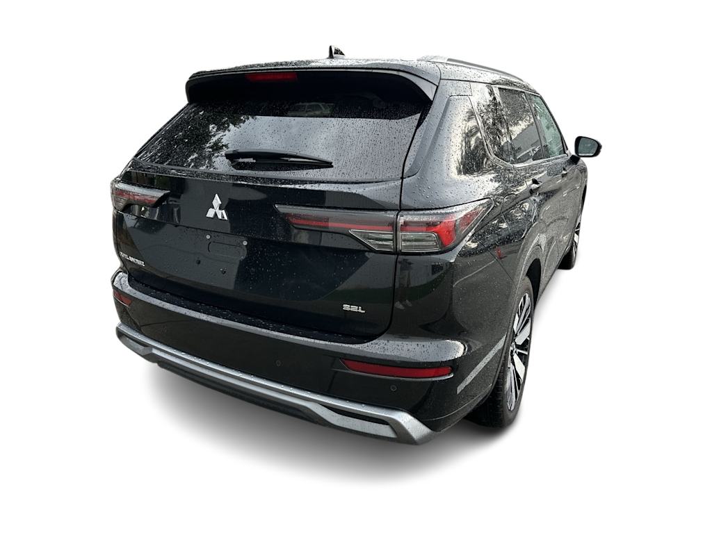 Thumbnail: 2025 Mitsubishi Outlander - 17