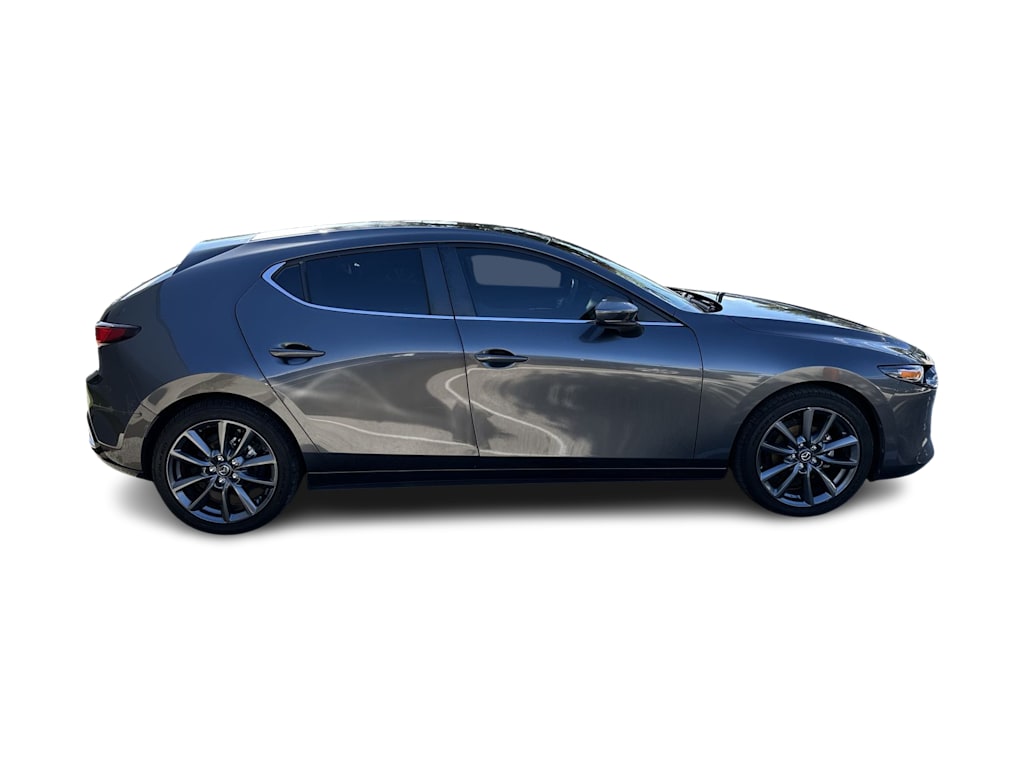 Thumbnail: 2022 Mazda Mazda3 - 21