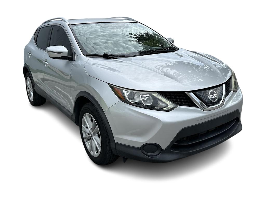 Thumbnail: 2018 Nissan Rogue Sport - 22