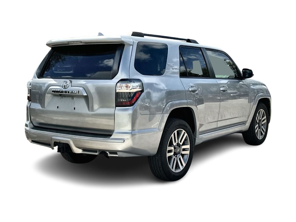 Thumbnail: 2022 Toyota 4Runner - 19