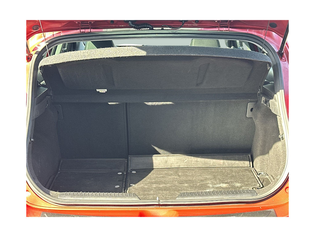 Thumbnail: 2015 Hyundai Elantra - 16