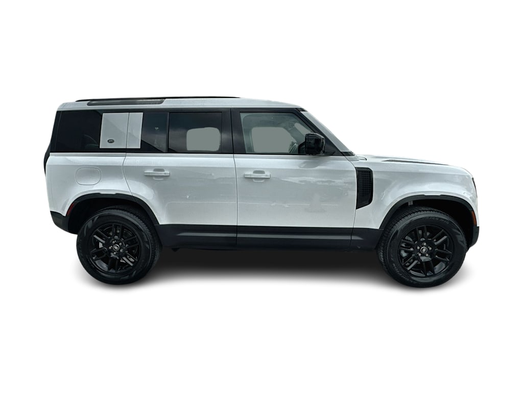 Thumbnail: 2023 Land Rover Defender - 21