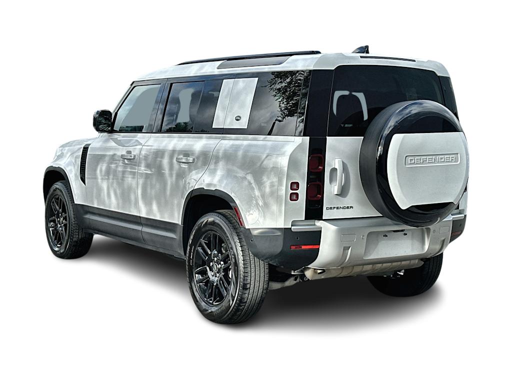 Thumbnail: 2023 Land Rover Defender - 4