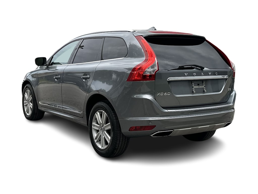 Thumbnail: 2016 Volvo XC60 - 4