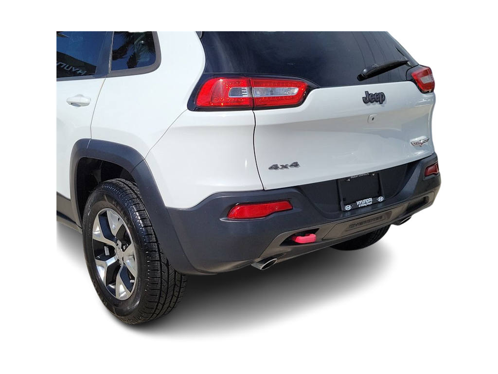 Thumbnail: 2015 Jeep Cherokee - 18
