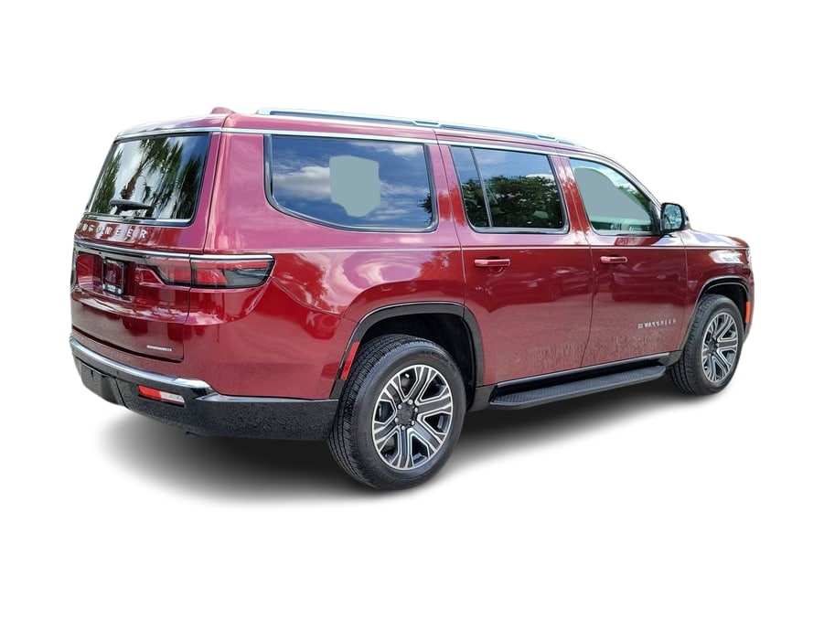 Thumbnail: 2023 Jeep Wagoneer - 14