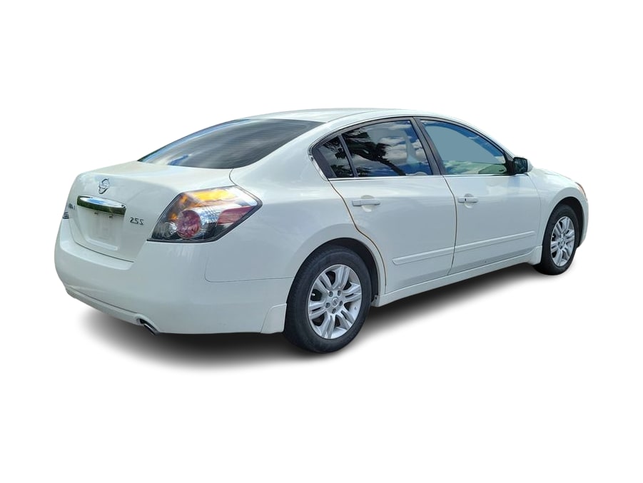 Thumbnail: 2012 Nissan Altima - 13