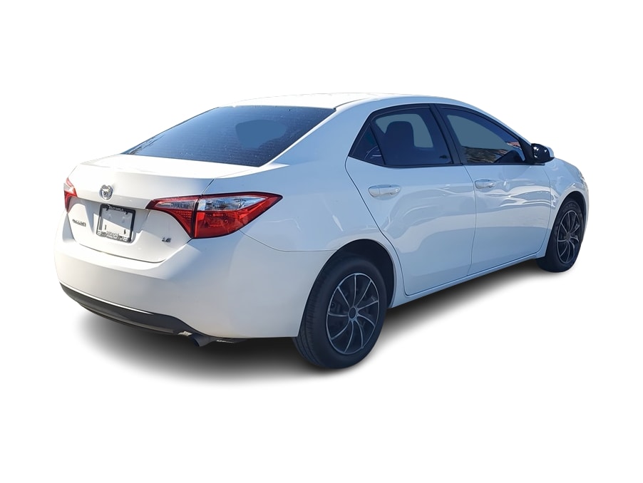 Thumbnail: 2015 Toyota Corolla - 16