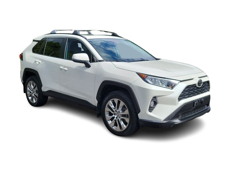Thumbnail: 2021 Toyota RAV4 - 16