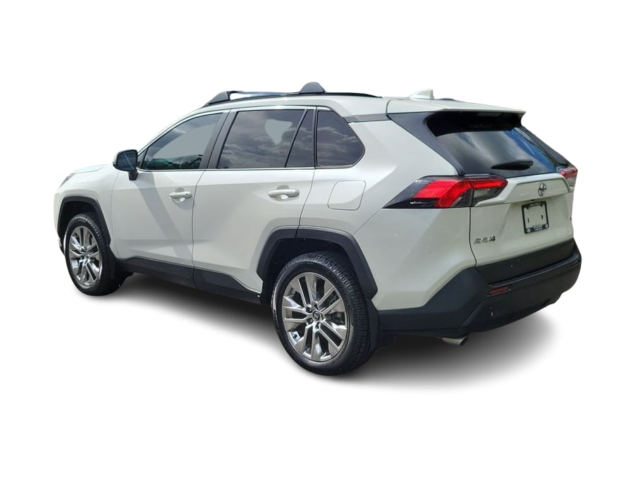 Thumbnail: 2021 Toyota RAV4 - 3