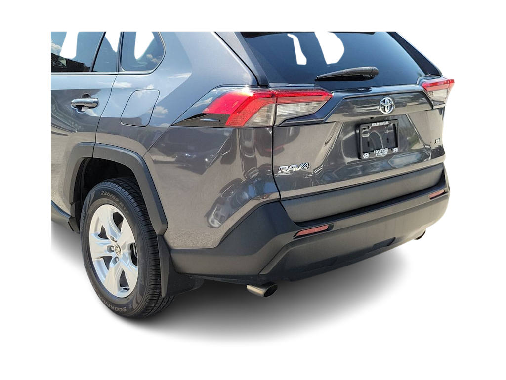 Thumbnail: 2021 Toyota RAV4 - 19