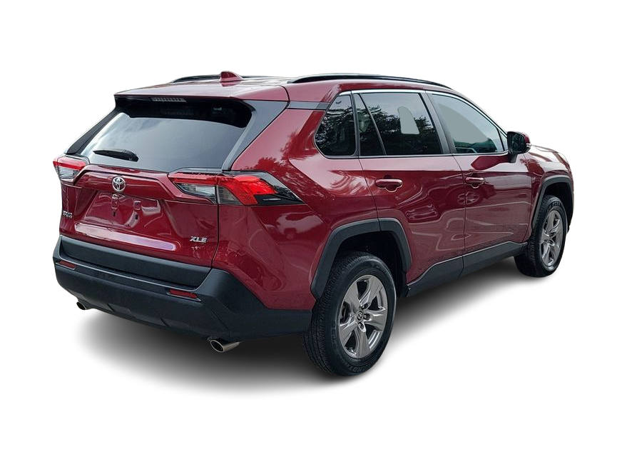 Thumbnail: 2022 Toyota RAV4 - 17