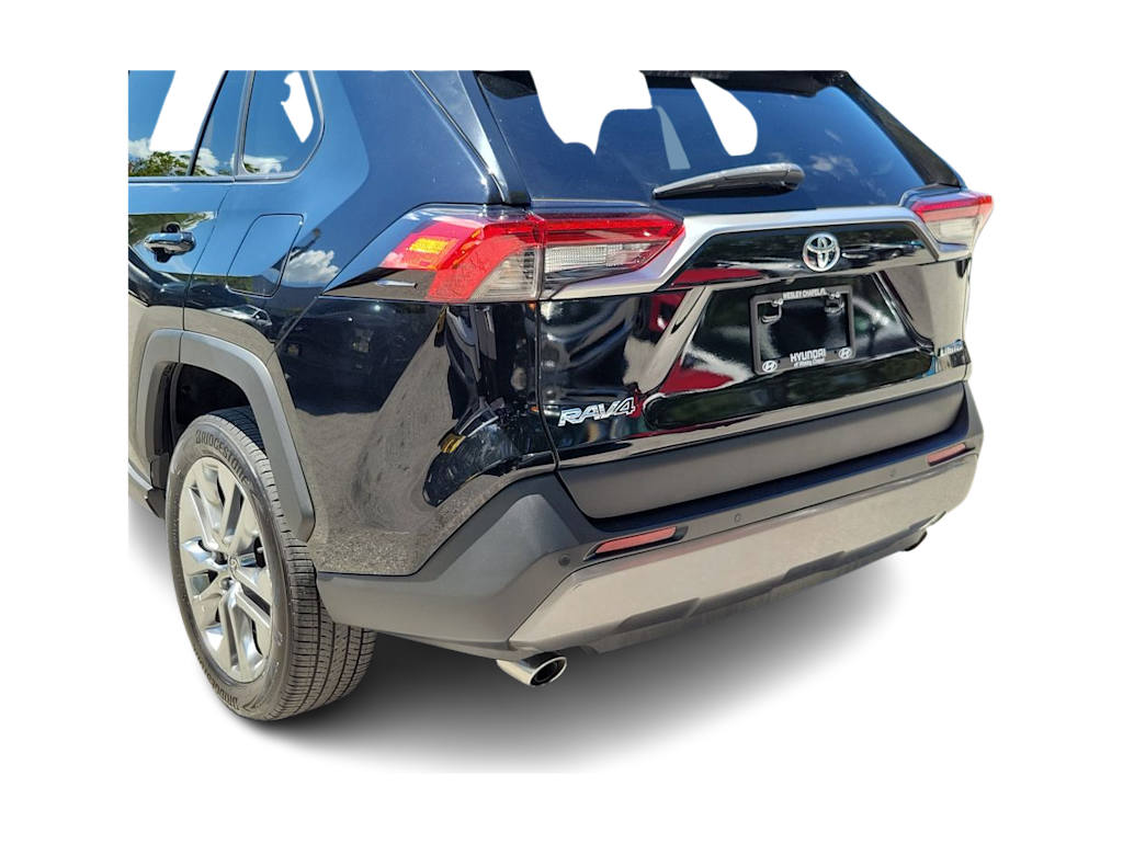 Thumbnail: 2021 Toyota RAV4 - 18